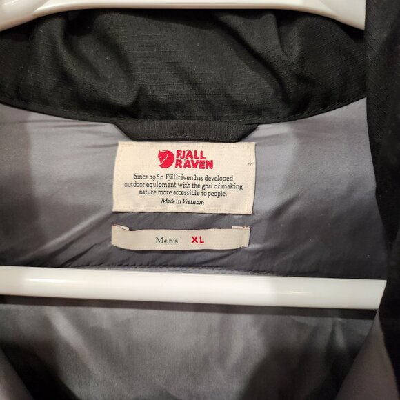 NWT Fjallraven Ovik Lite Jacket - XL - Black - Picture 4 of 10